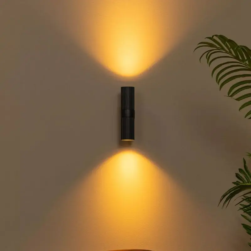 Lucide Clubs - wandverlichting - 10,8 x 5,6 x 21 cm - zwart Trendy