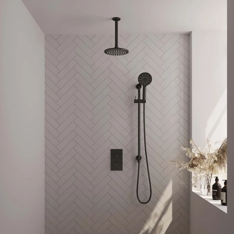 Tijdelijk Beschikbaar Brauer Black Edition complete inbouw regendouche met 3 standen handdouche, plafondarm, glijstang en hoofddouche 20cm set 47 zwart mat