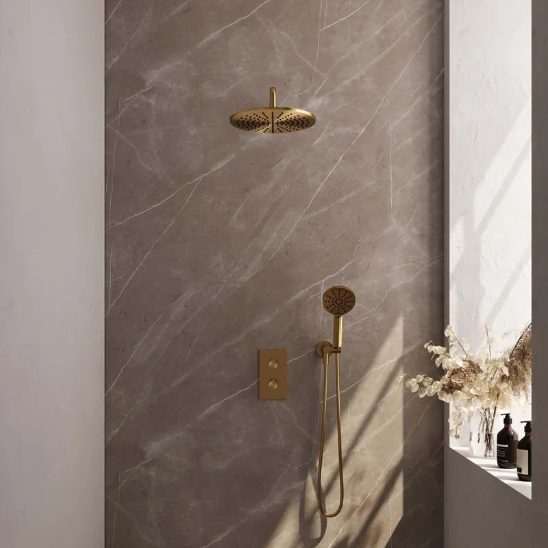 Brauer Gold Edition complete inbouw regendouche met 3 standen handdouche, gebogen wandarm en hoofddouche 30cm set 34 messing geborsteld PVD Luxe