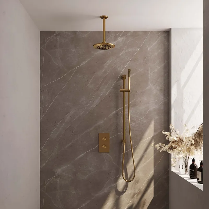 Nieuwe Collectie Brauer Gold Edition complete inbouw regendouche met staafhanddouche, plafondarm, glijstang en hoofddouche 20cm set 41 messing geborsteld PVD