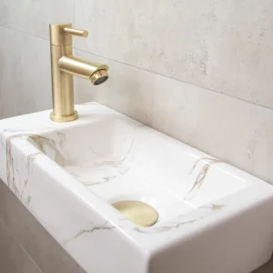 Mueller Mini Apa fonteinset links met wit marmeren fontein en gouden kraan Favoriet