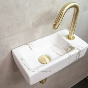 Geld-Terug-Garantie Mueller Mini Apa fonteinset rechts met wit marmeren fontein en gebogen gouden kraan