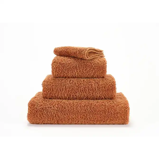 Luxe Abyss & Habidecor Super Pile 17 X 22 737 caramel